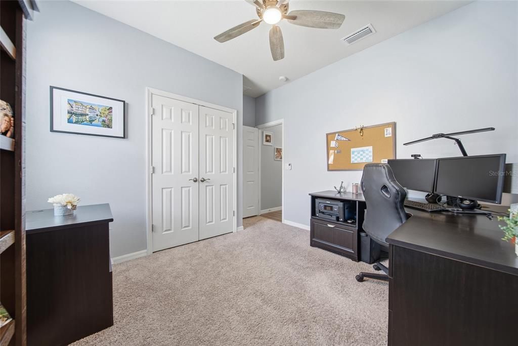 For Sale: $424,900 (4 beds, 2 baths, 1964 Square Feet)