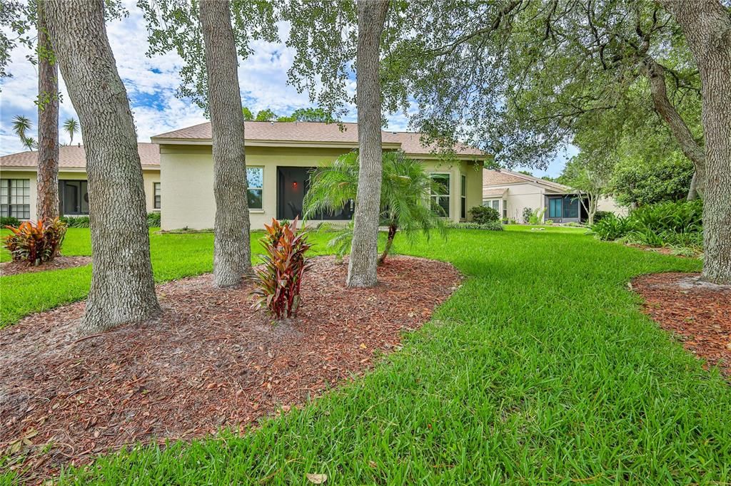 For Sale: $259,900 (2 beds, 2 baths, 1204 Square Feet)