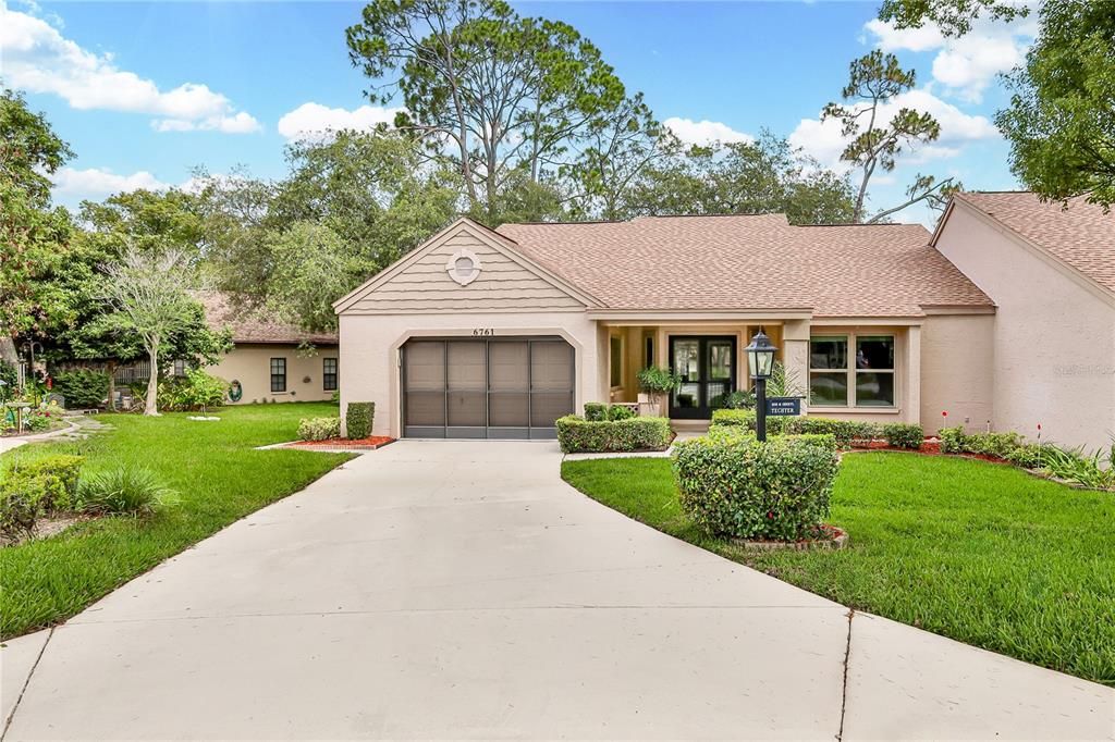 For Sale: $259,900 (2 beds, 2 baths, 1204 Square Feet)