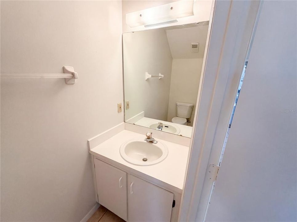 На продажу: $180,000 (3 спален, 2 ванн, 1485 Квадратных фут)