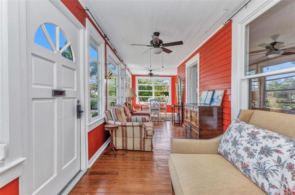 For Sale: $498,400 (5 beds, 2 baths, 1840 Square Feet)