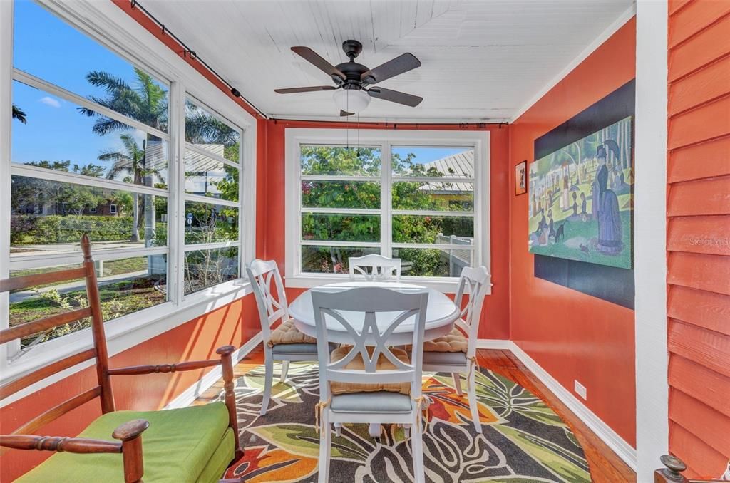 For Sale: $498,400 (5 beds, 2 baths, 1840 Square Feet)