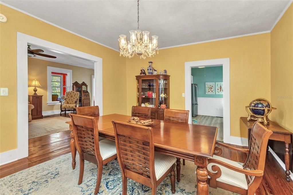 For Sale: $498,400 (5 beds, 2 baths, 1840 Square Feet)