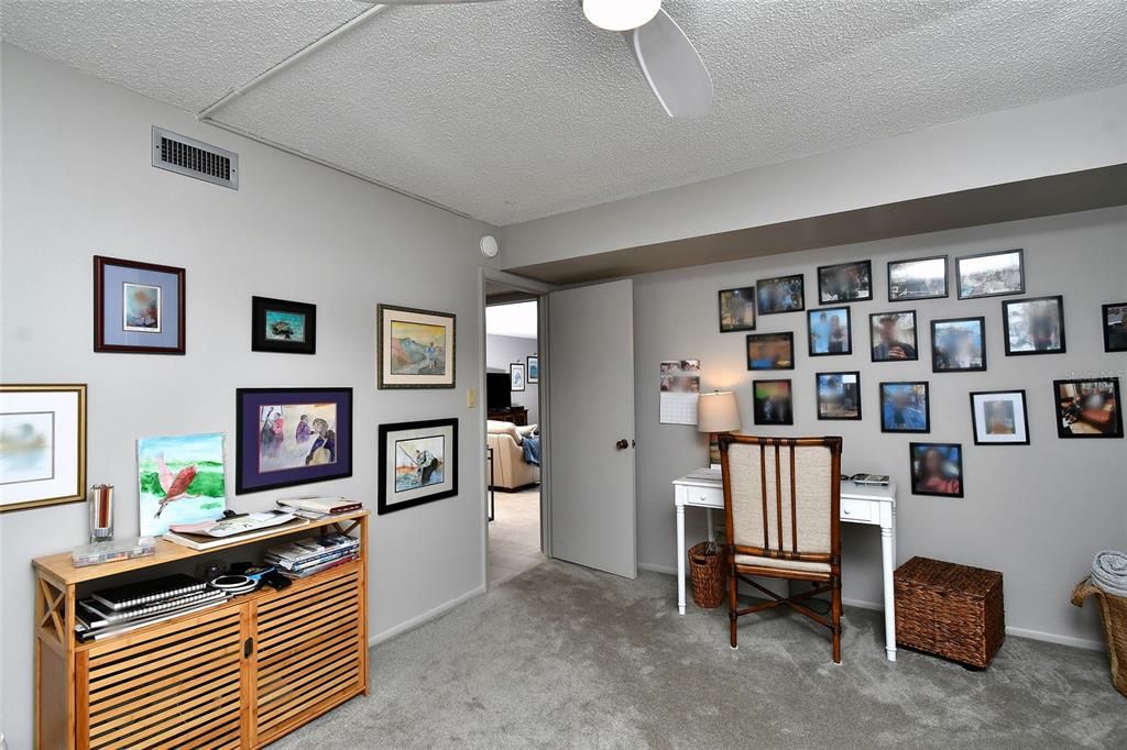 For Sale: $285,000 (2 beds, 2 baths, 1516 Square Feet)
