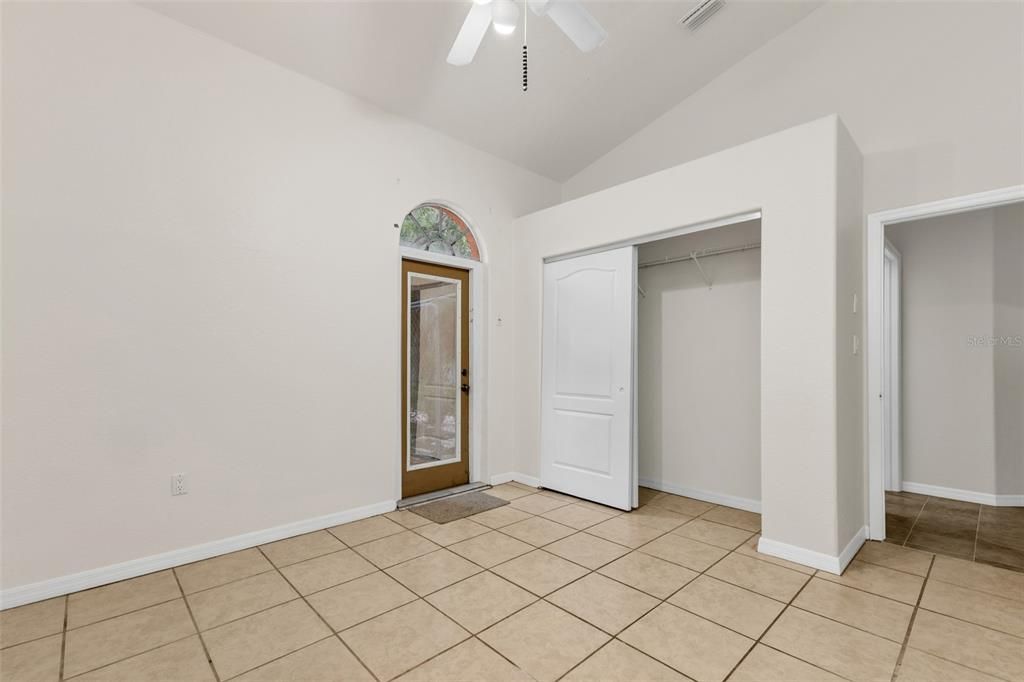 For Sale: $489,400 (4 beds, 3 baths, 4060 Square Feet)