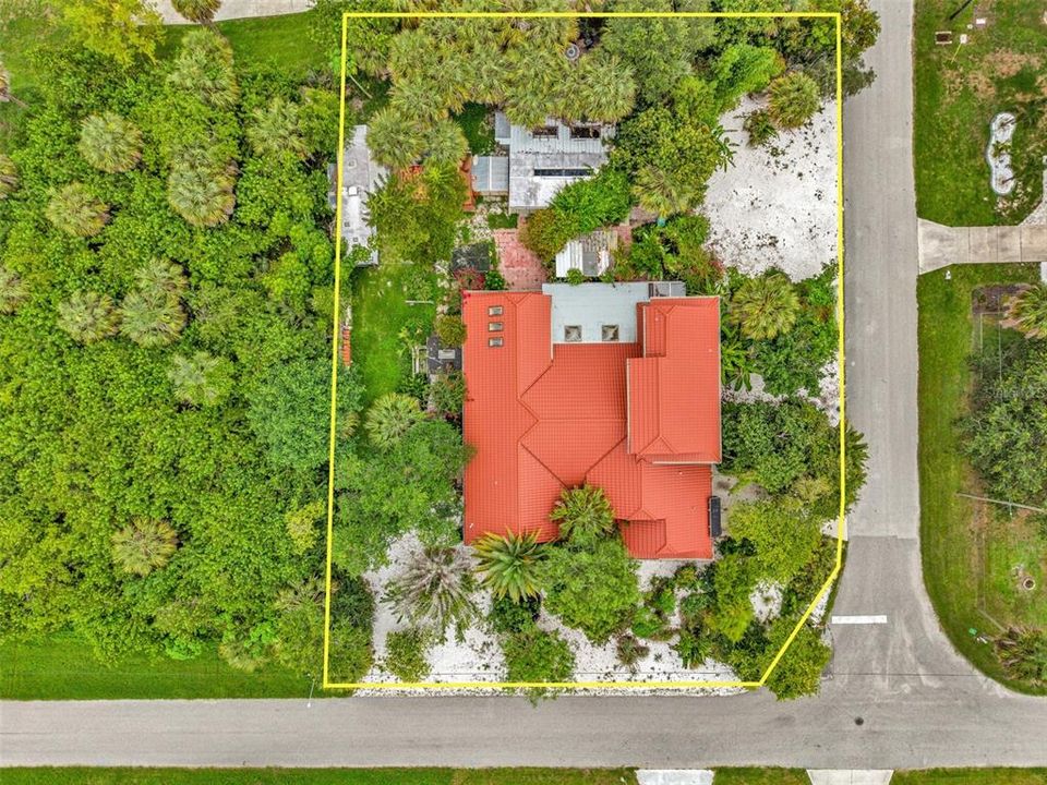 For Sale: $489,400 (4 beds, 3 baths, 4060 Square Feet)