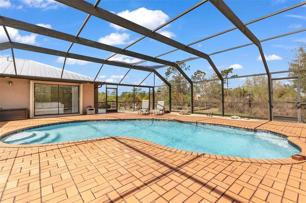 En Venta: $669,400 (3 camas, 2 baños, 2294 Pies cuadrados)