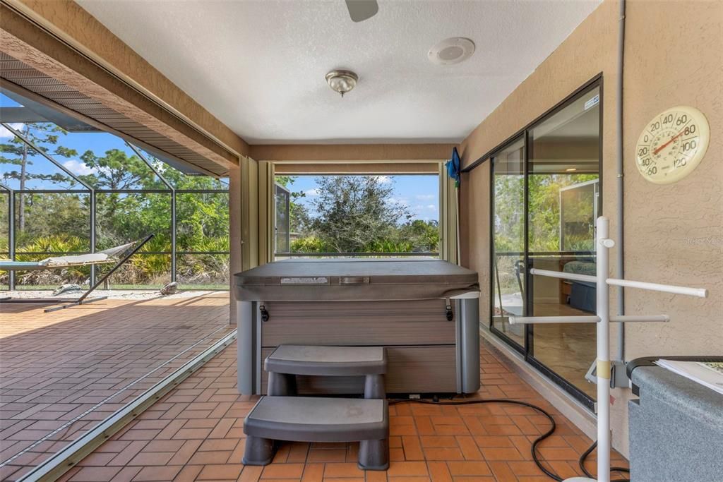 En Venta: $669,400 (3 camas, 2 baños, 2294 Pies cuadrados)