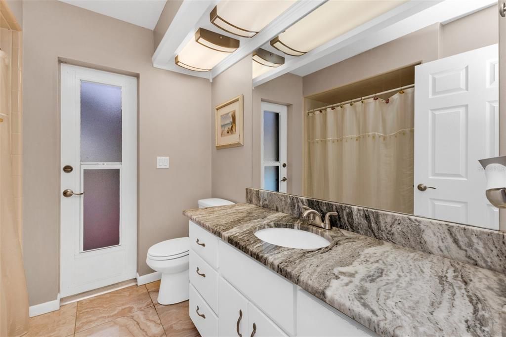 En Venta: $669,400 (3 camas, 2 baños, 2294 Pies cuadrados)