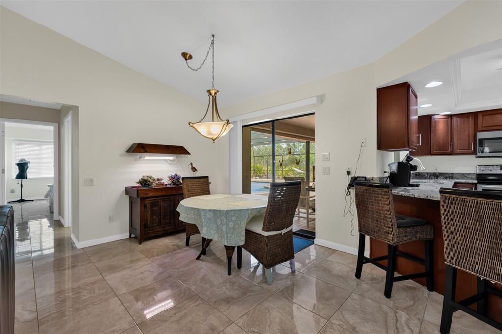 En Venta: $669,400 (3 camas, 2 baños, 2294 Pies cuadrados)