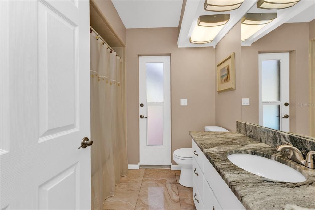 En Venta: $669,400 (3 camas, 2 baños, 2294 Pies cuadrados)