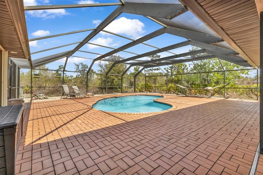 En Venta: $669,400 (3 camas, 2 baños, 2294 Pies cuadrados)