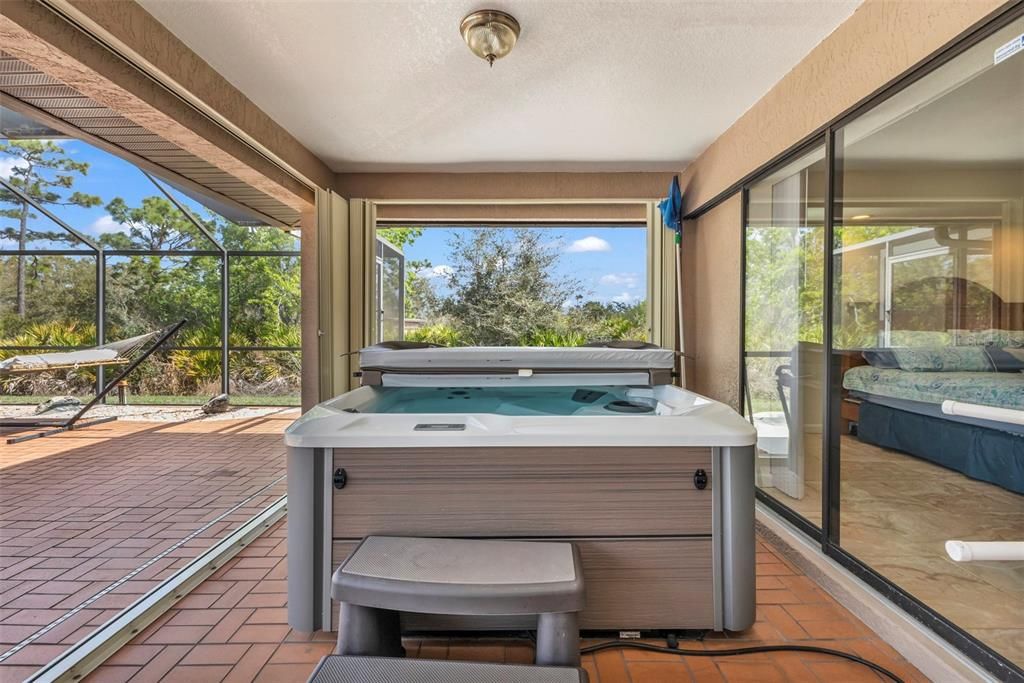 En Venta: $669,400 (3 camas, 2 baños, 2294 Pies cuadrados)
