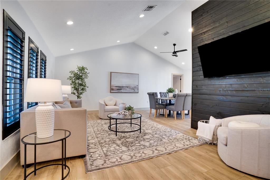 For Sale: $1,200,000 (6 beds, 3 baths, 3450 Square Feet)