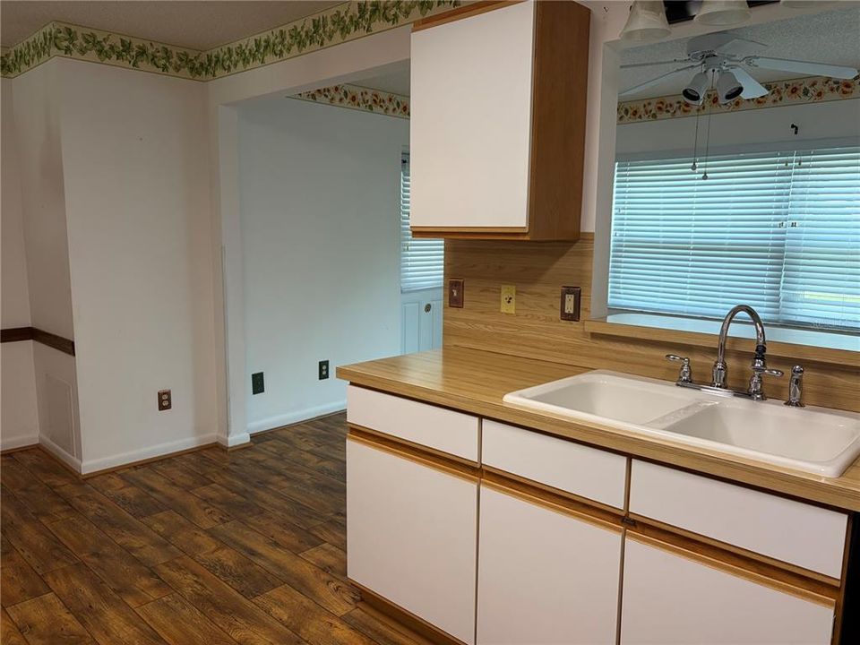 En Venta: $124,900 (2 camas, 2 baños, 1220 Pies cuadrados)