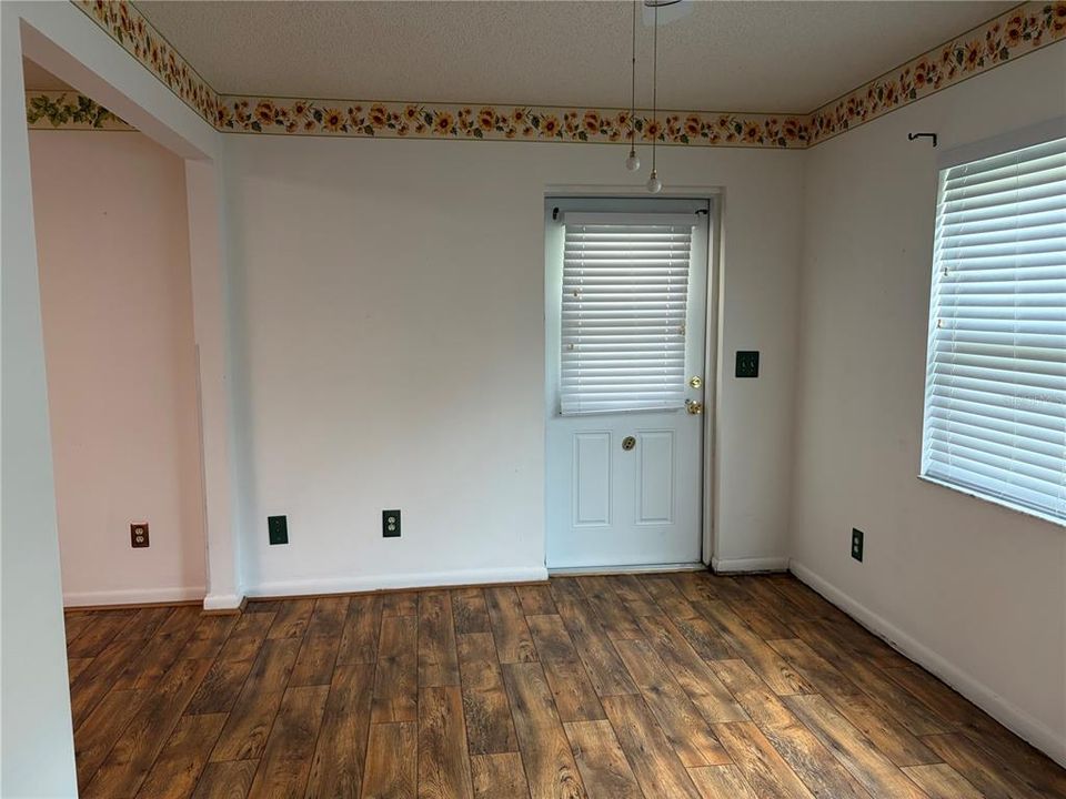 En Venta: $124,900 (2 camas, 2 baños, 1220 Pies cuadrados)