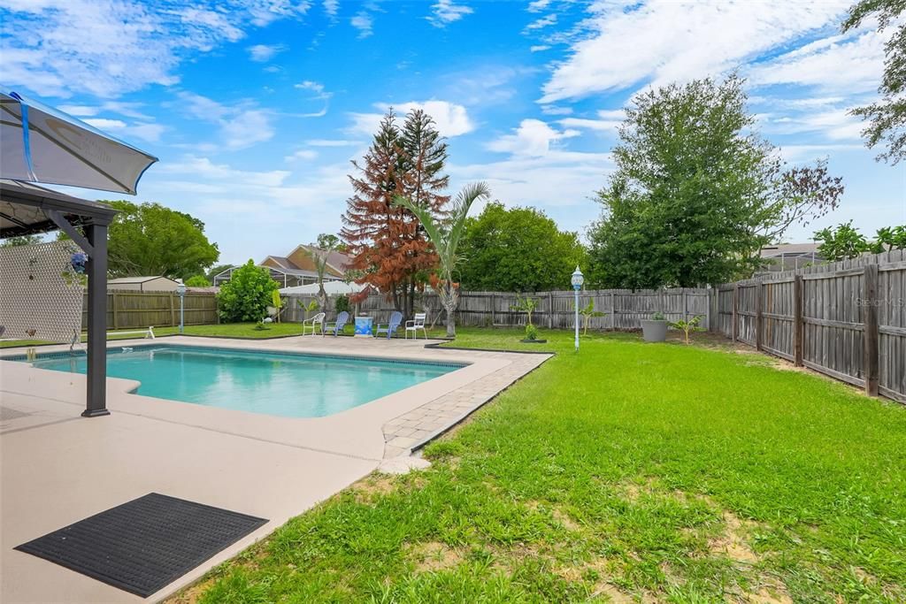 For Sale: $385,000 (3 beds, 2 baths, 1581 Square Feet)