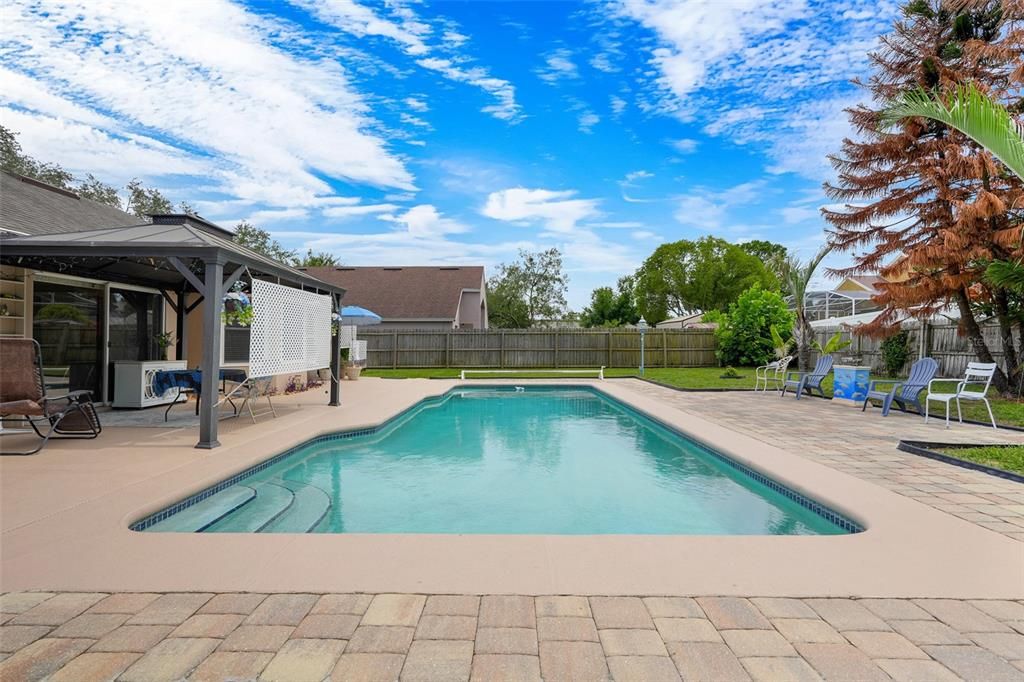 For Sale: $385,000 (3 beds, 2 baths, 1581 Square Feet)
