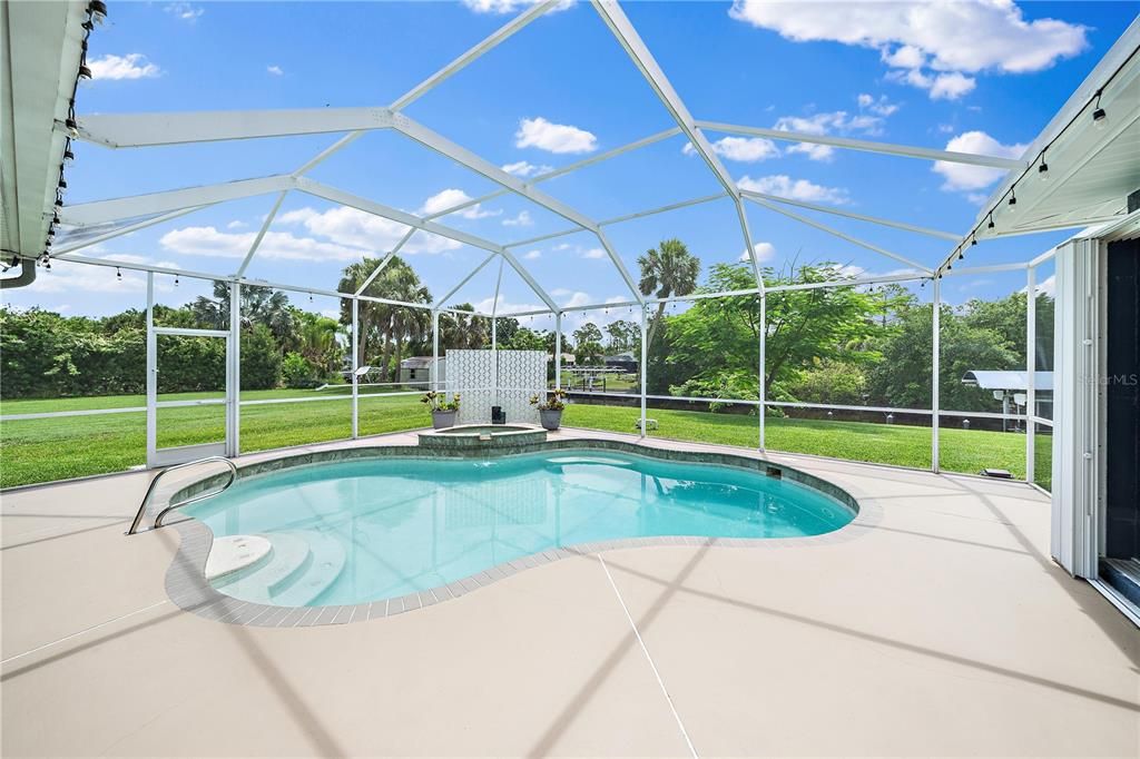 En Venta: $775,000 (3 camas, 2 baños, 2348 Pies cuadrados)