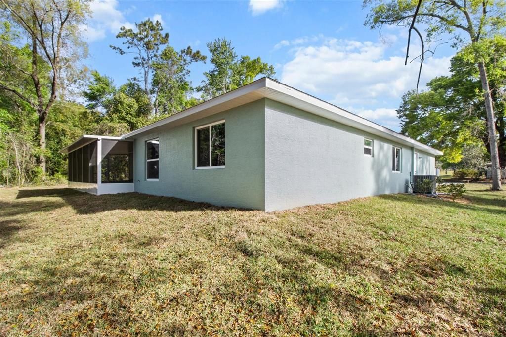 For Sale: $329,900 (3 beds, 2 baths, 1723 Square Feet)