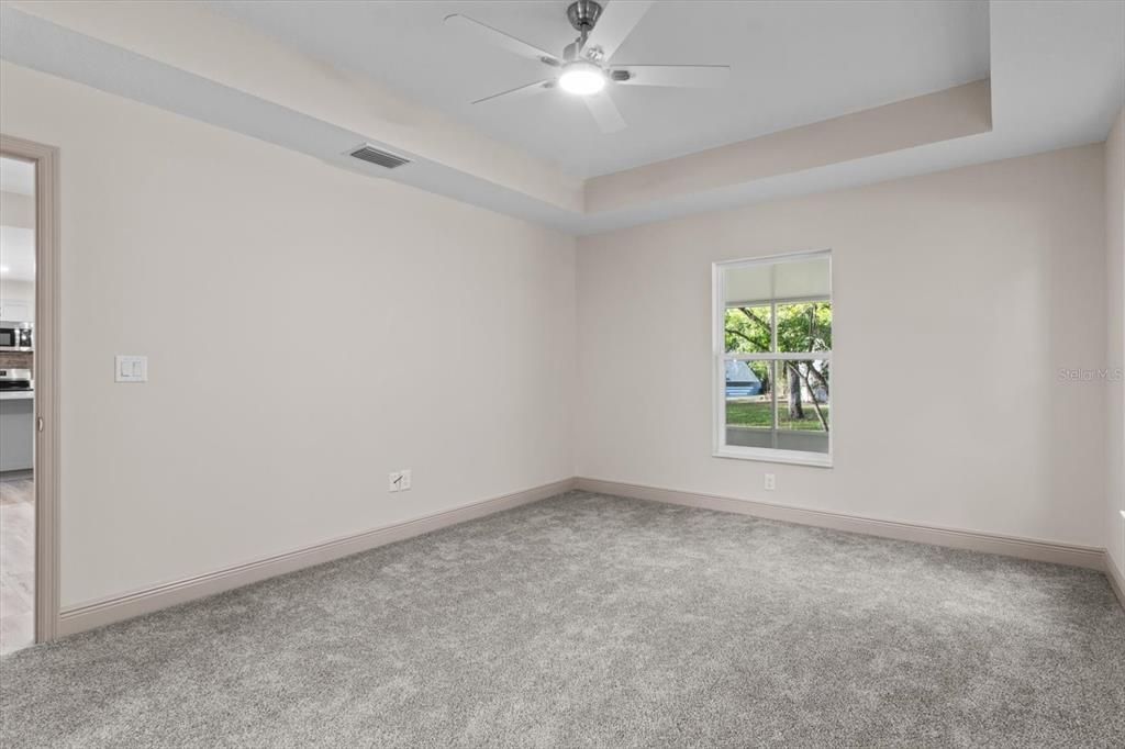 For Sale: $329,900 (3 beds, 2 baths, 1723 Square Feet)