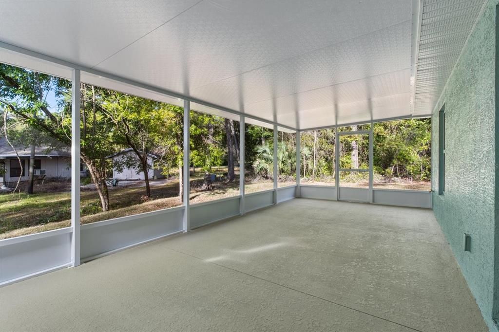 For Sale: $329,900 (3 beds, 2 baths, 1723 Square Feet)