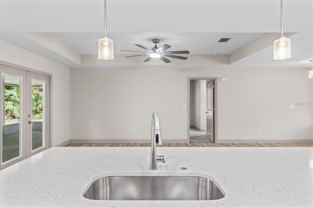 For Sale: $329,900 (3 beds, 2 baths, 1723 Square Feet)