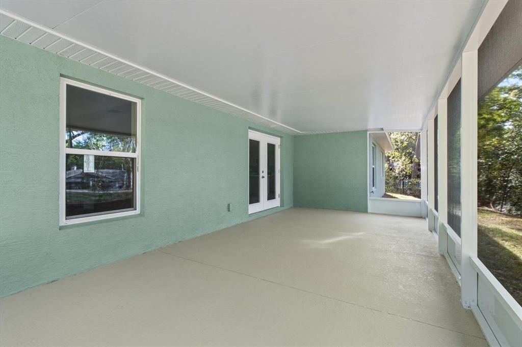 For Sale: $329,900 (3 beds, 2 baths, 1723 Square Feet)