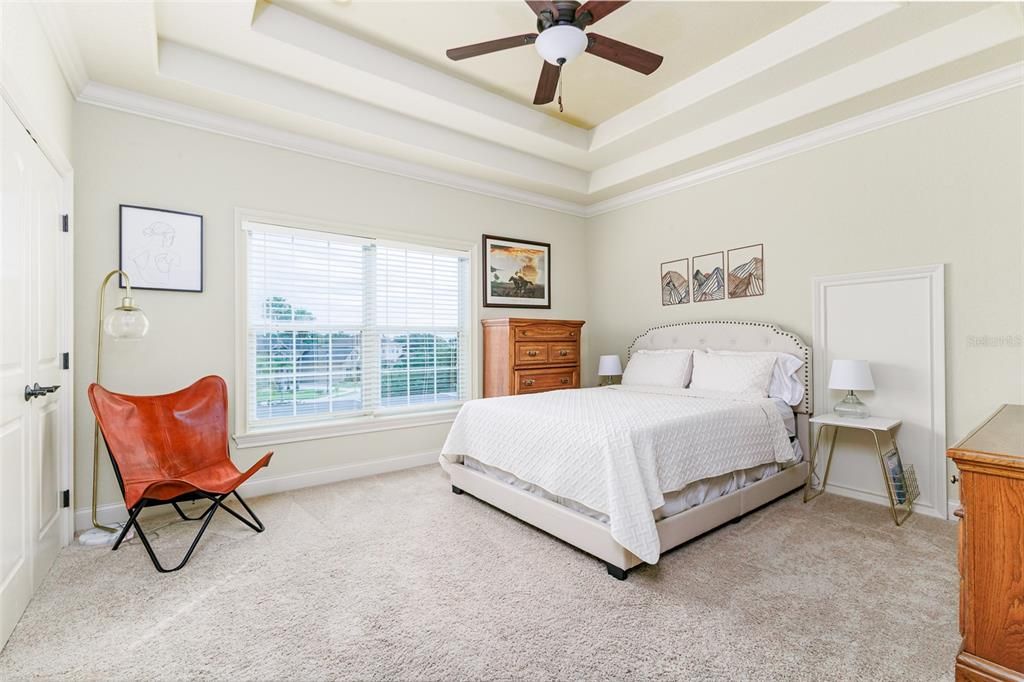For Sale: $1,099,900 (5 beds, 5 baths, 3890 Square Feet)