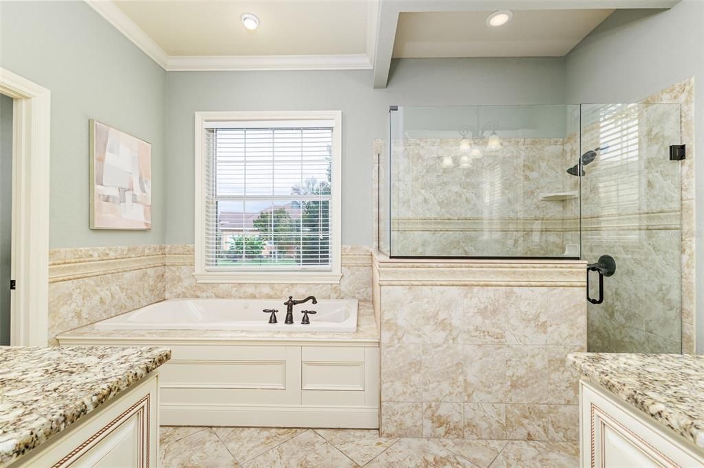 For Sale: $1,099,900 (5 beds, 5 baths, 3890 Square Feet)