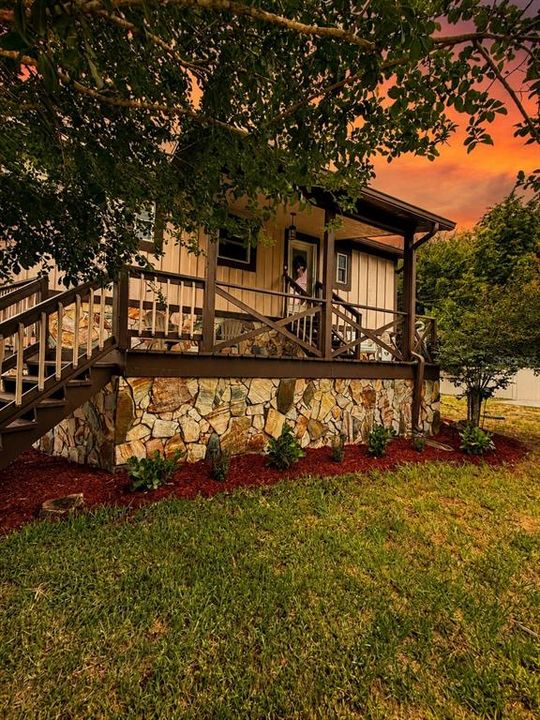 For Sale: $450,000 (3 beds, 3 baths, 2064 Square Feet)