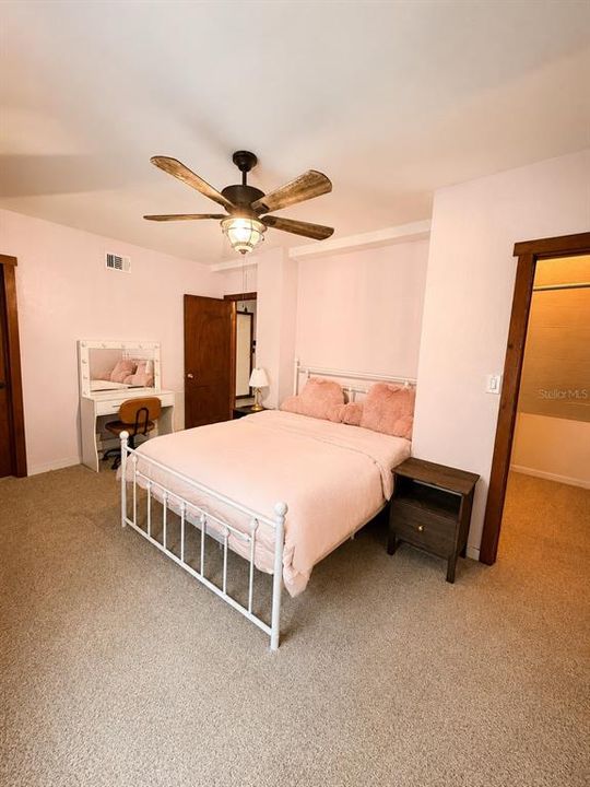 For Sale: $450,000 (3 beds, 3 baths, 2064 Square Feet)