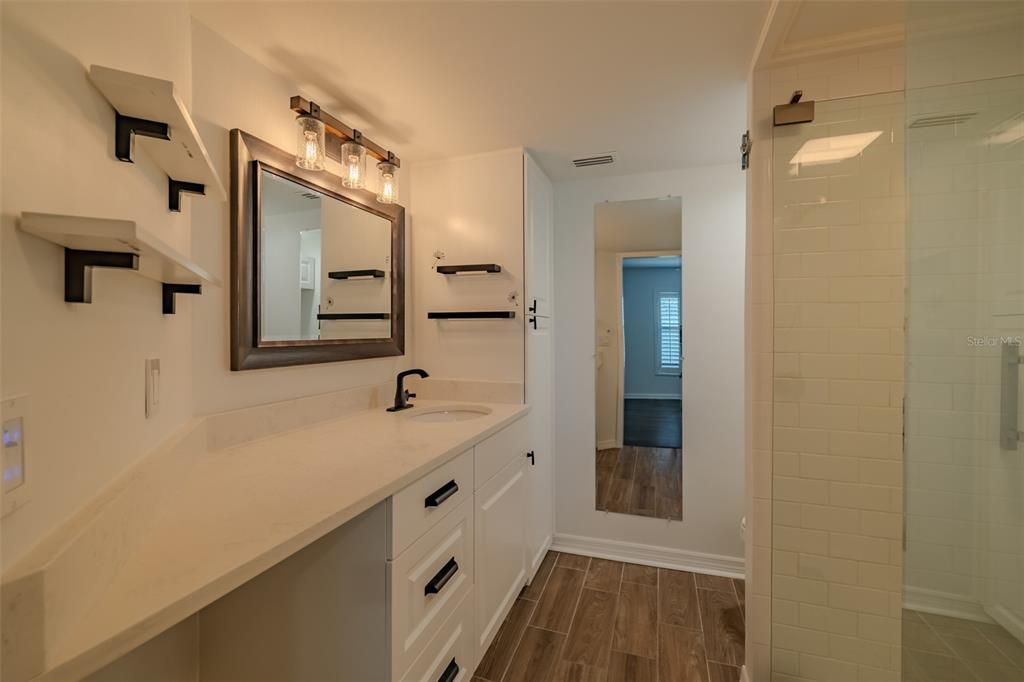 For Sale: $275,000 (2 beds, 2 baths, 1487 Square Feet)