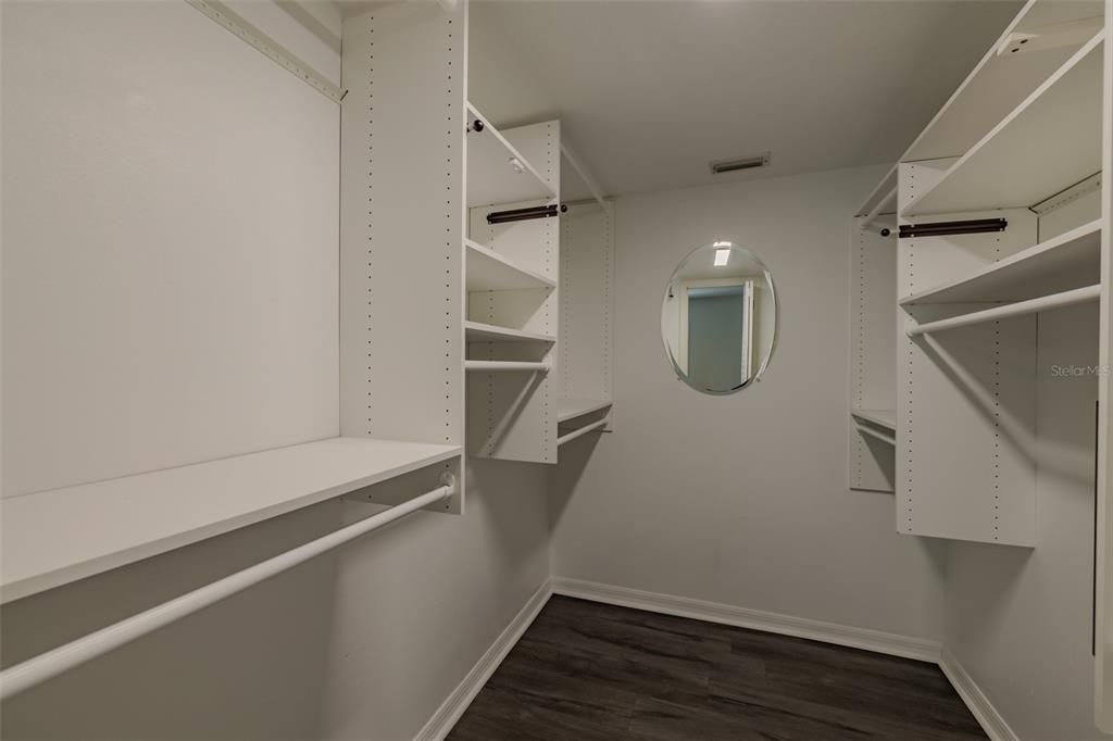 For Sale: $275,000 (2 beds, 2 baths, 1487 Square Feet)