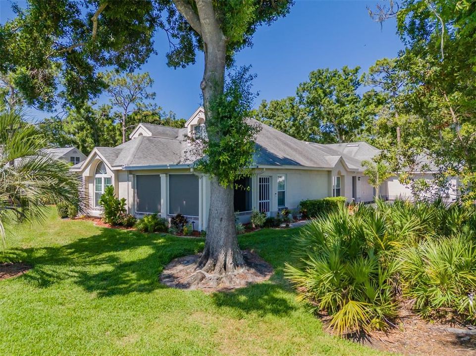 For Sale: $275,000 (2 beds, 2 baths, 1487 Square Feet)