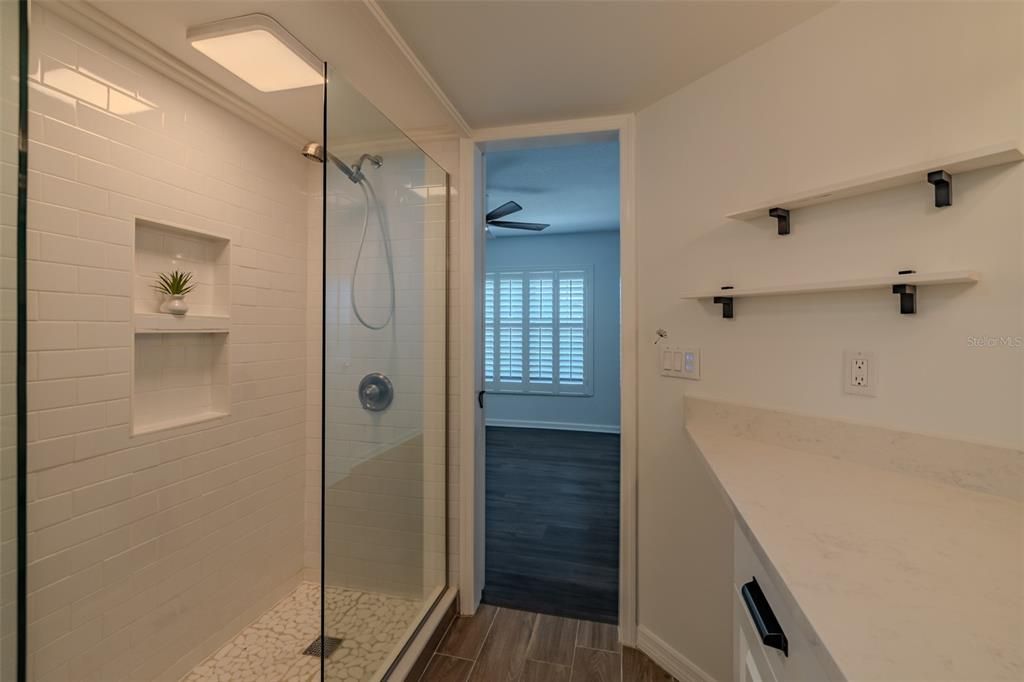 For Sale: $275,000 (2 beds, 2 baths, 1487 Square Feet)