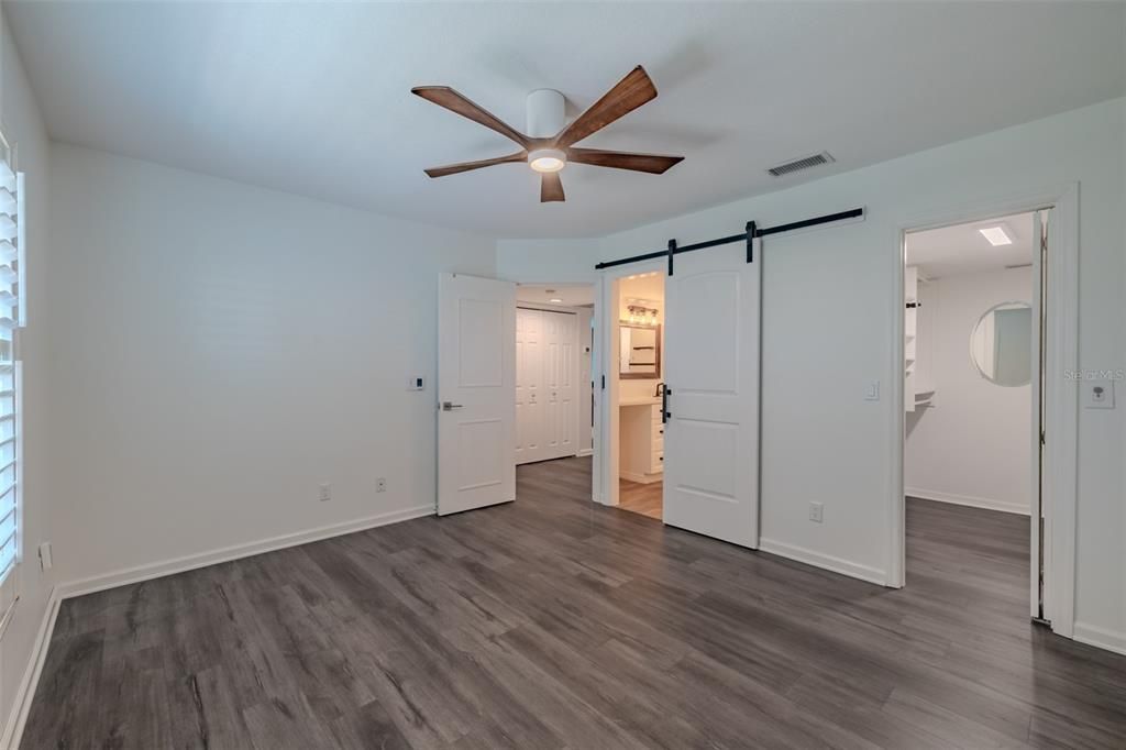 For Sale: $275,000 (2 beds, 2 baths, 1487 Square Feet)