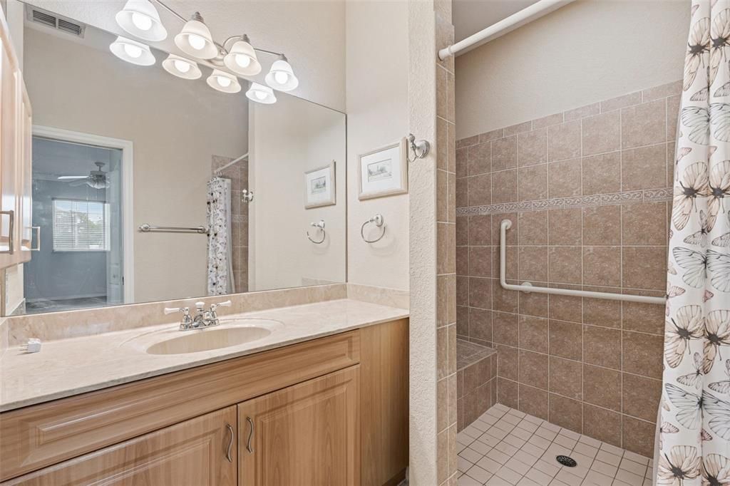 For Sale: $235,000 (2 beds, 2 baths, 1458 Square Feet)