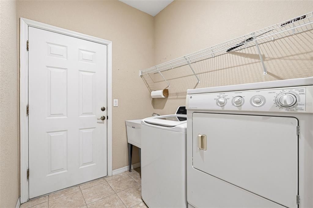 For Sale: $235,000 (2 beds, 2 baths, 1458 Square Feet)