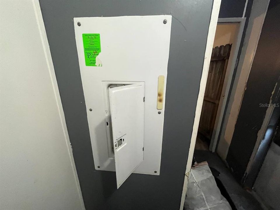 For Sale: $130,000 (4 beds, 2 baths, 1508 Square Feet)