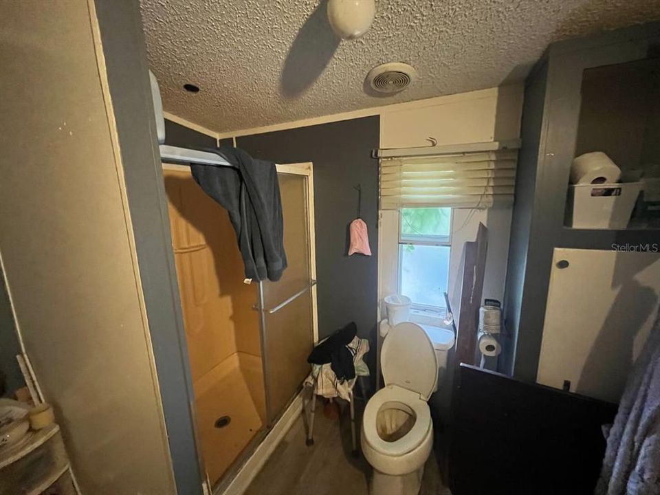 For Sale: $130,000 (4 beds, 2 baths, 1508 Square Feet)