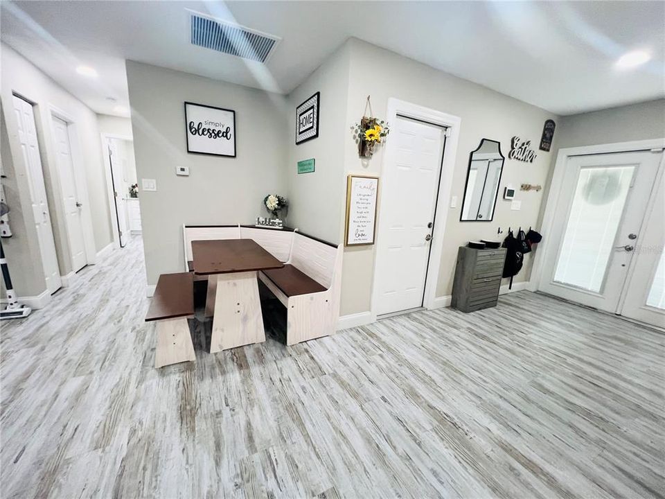 For Sale: $424,999 (4 beds, 2 baths, 2511 Square Feet)