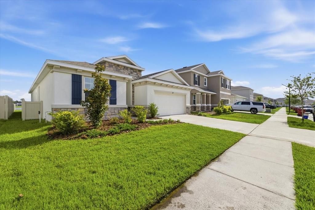 For Sale: $420,000 (4 beds, 2 baths, 2035 Square Feet)