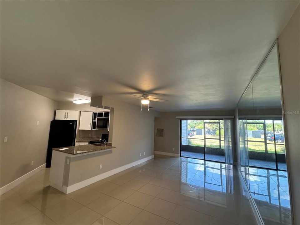 For Rent: $1,600 (2 beds, 2 baths, 820 Square Feet)