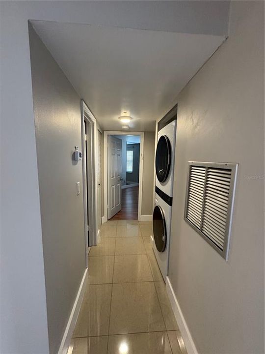 For Rent: $1,600 (2 beds, 2 baths, 820 Square Feet)