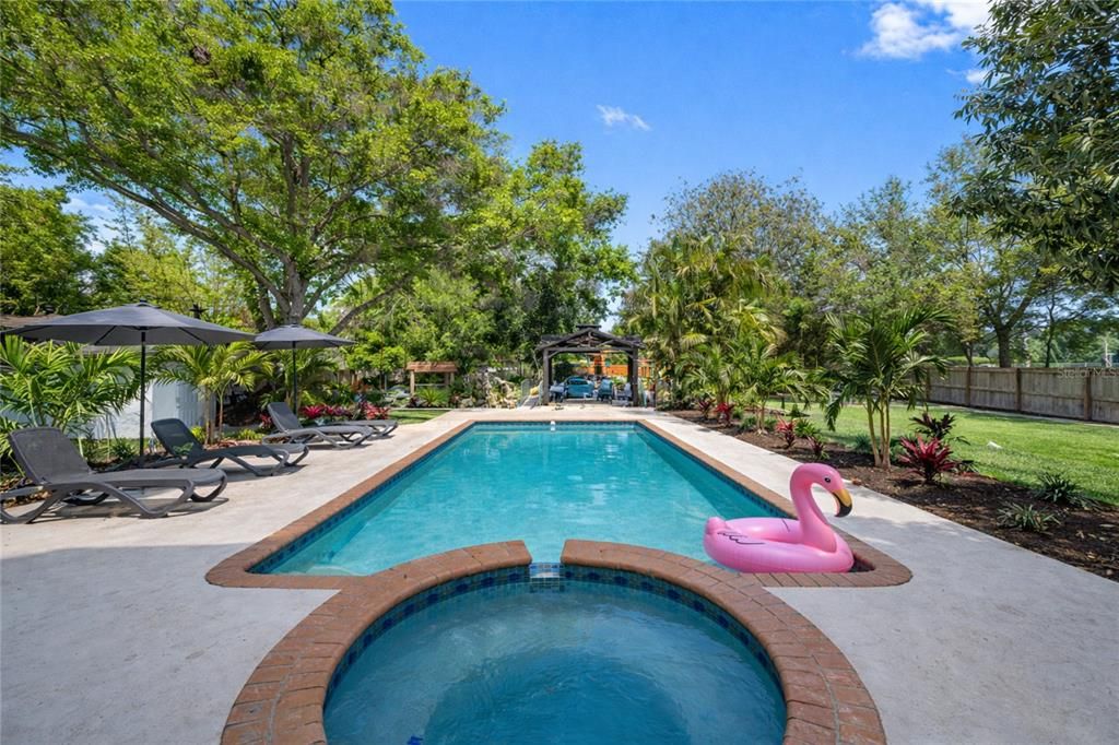 For Sale: $1,550,000 (6 beds, 3 baths, 2506 Square Feet)