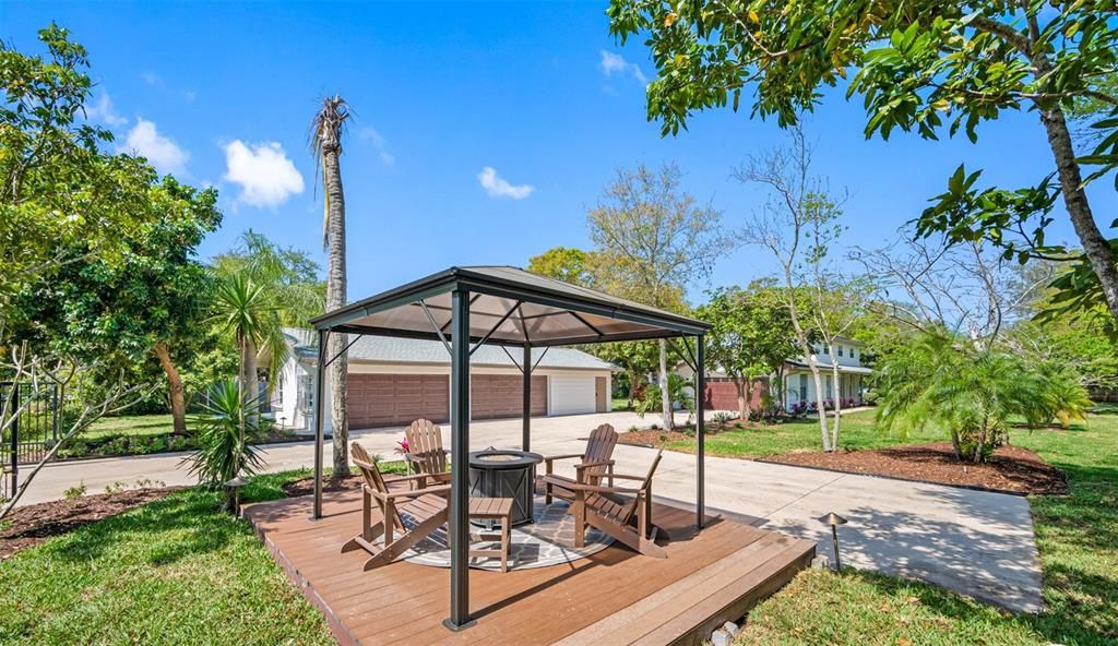 For Sale: $1,550,000 (6 beds, 3 baths, 2506 Square Feet)