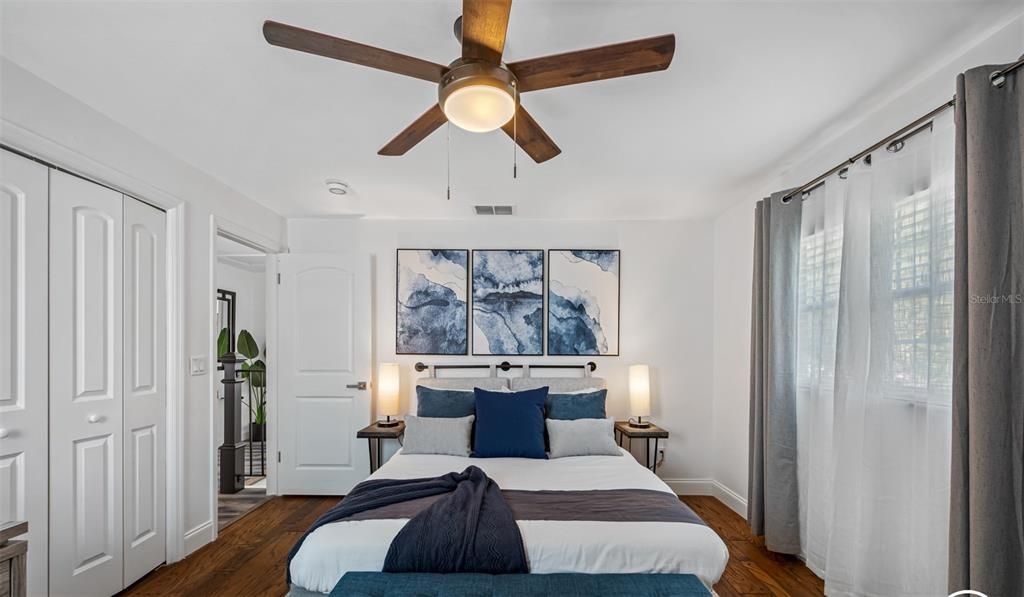 For Sale: $1,550,000 (6 beds, 3 baths, 2506 Square Feet)