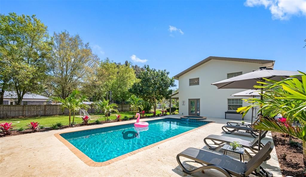 For Sale: $1,550,000 (6 beds, 3 baths, 2506 Square Feet)