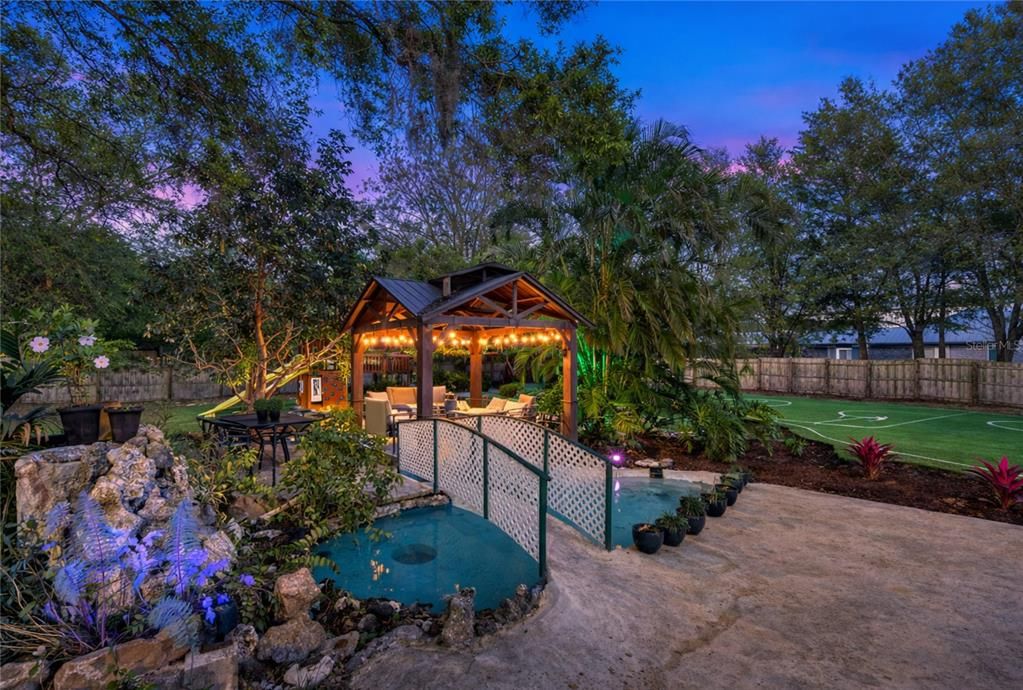 For Sale: $1,550,000 (6 beds, 3 baths, 2506 Square Feet)